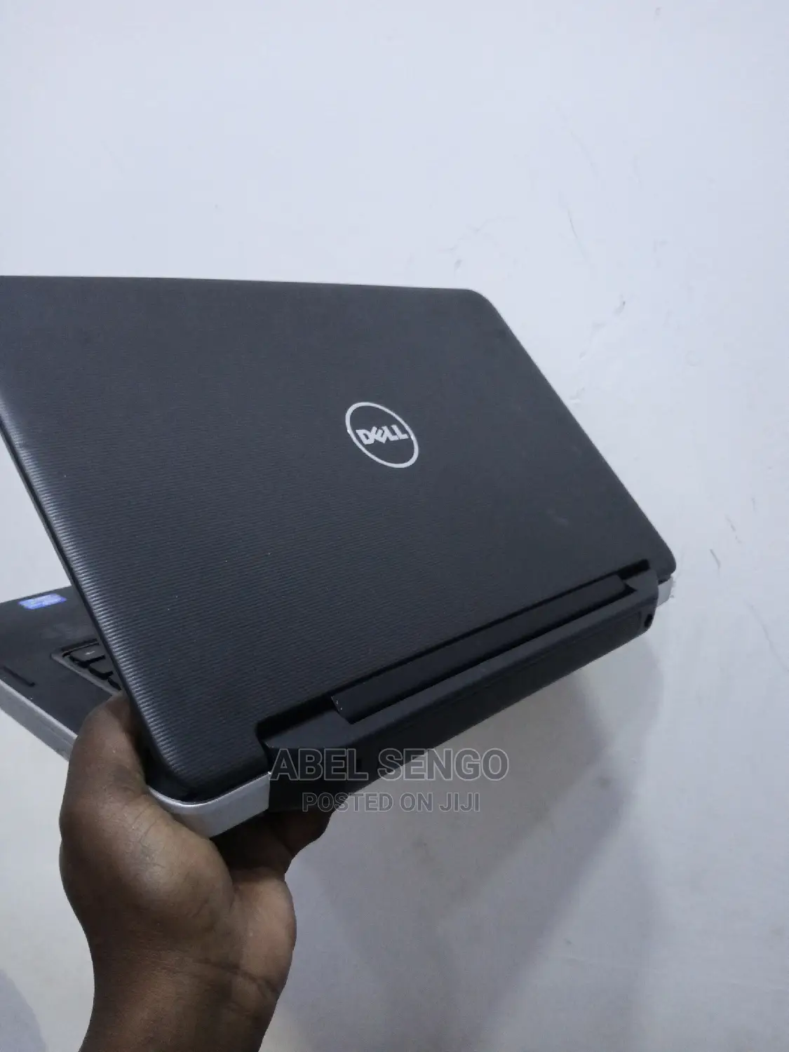 Laptop Dell Inspiron 5565 4GB Intel Core I3 HDD 320GB