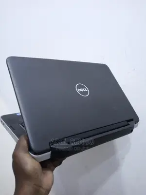 Laptop Dell Inspiron 5565 4GB Intel Core I3 HDD 320GB