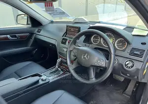 Mercedes-Benz C200 2007 Gold