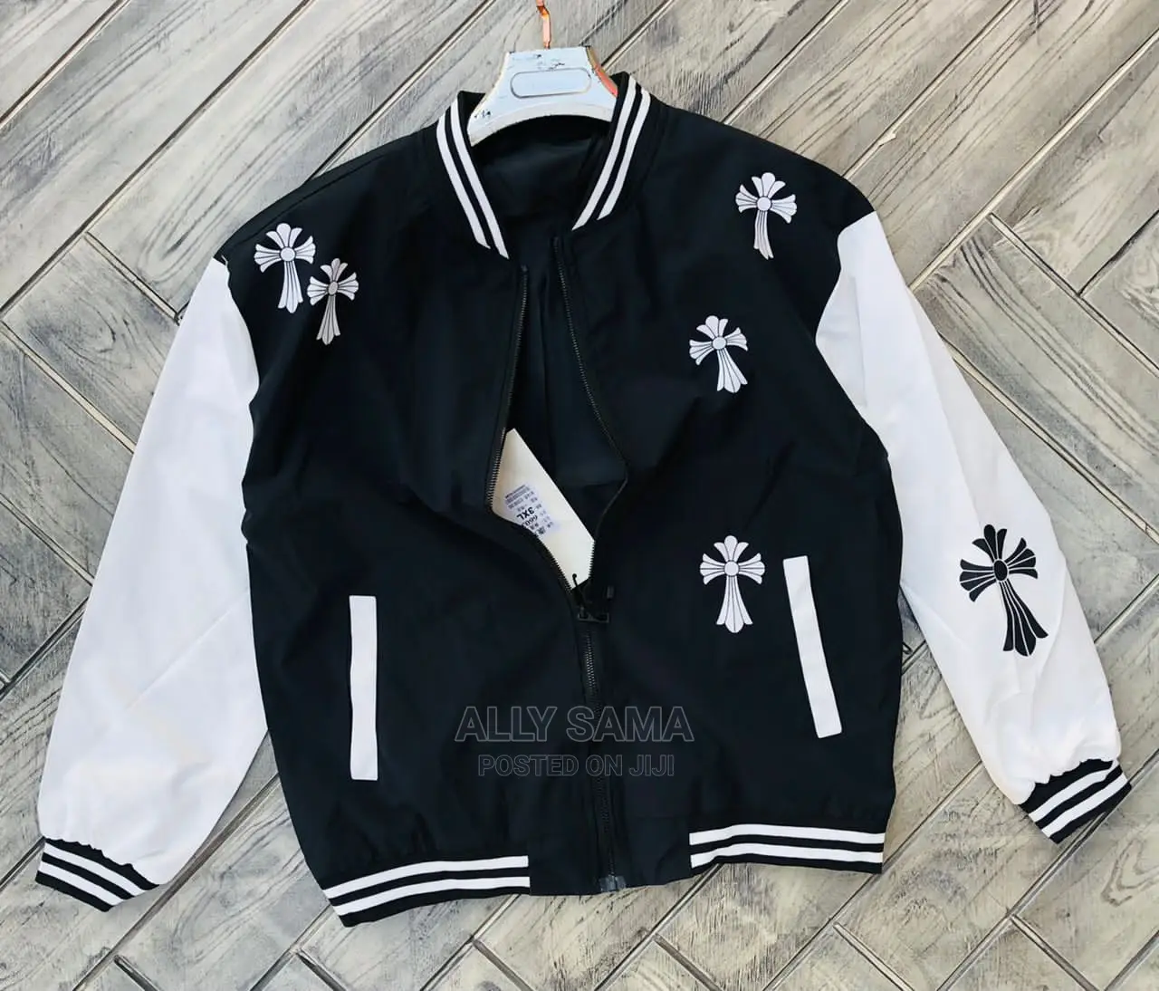 Sweat Black White