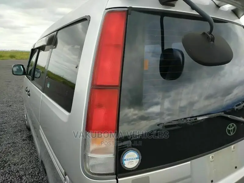 Toyota TownAce 1999 Silver