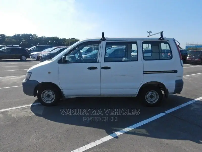 Toyota Lite-Ace 2001 White