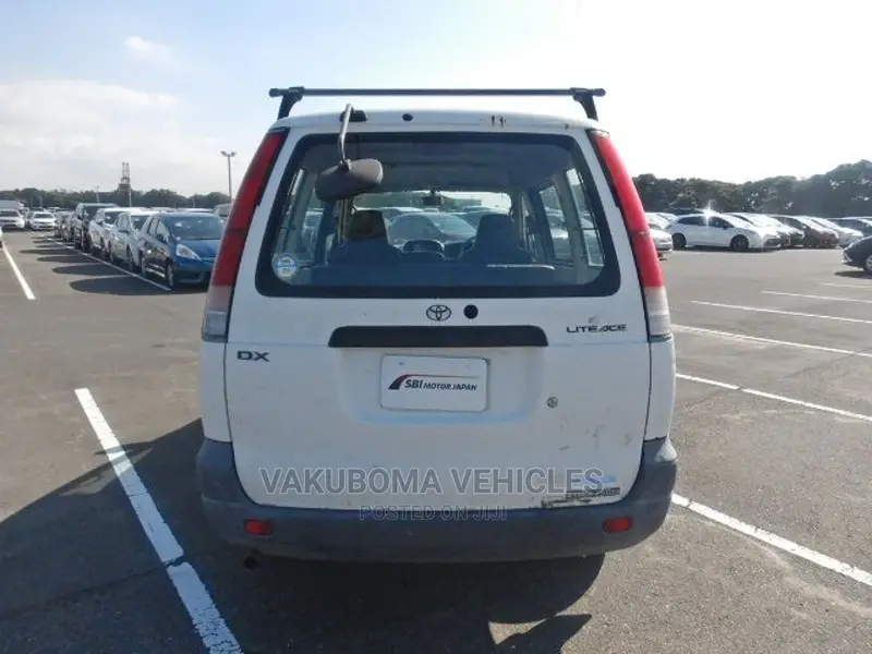 Toyota Lite-Ace 2001 White