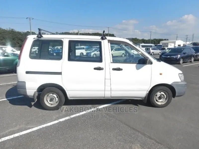Toyota Lite-Ace 2001 White