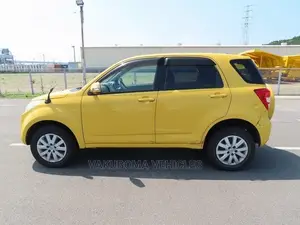 Toyota Rush 2006 Yellow