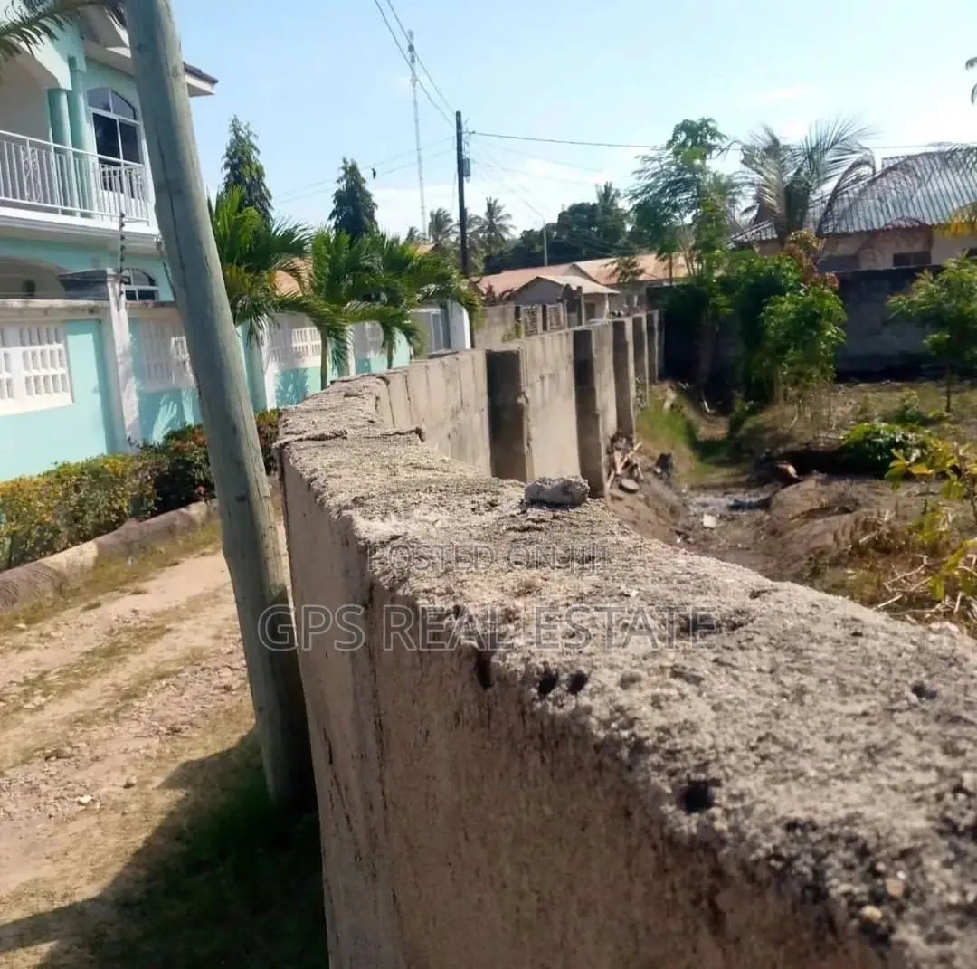Plot for Sale Ar Tegeta Dawasco.