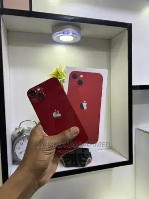 Apple iPhone 13 128 GB Red