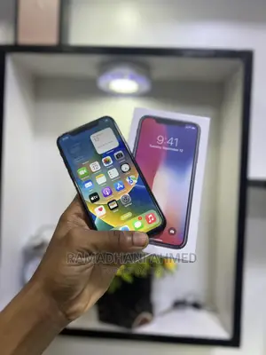 Apple iPhone X 64 GB Black