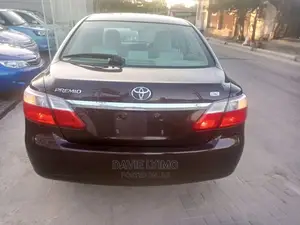 Toyota Corona Premio 2001 Red