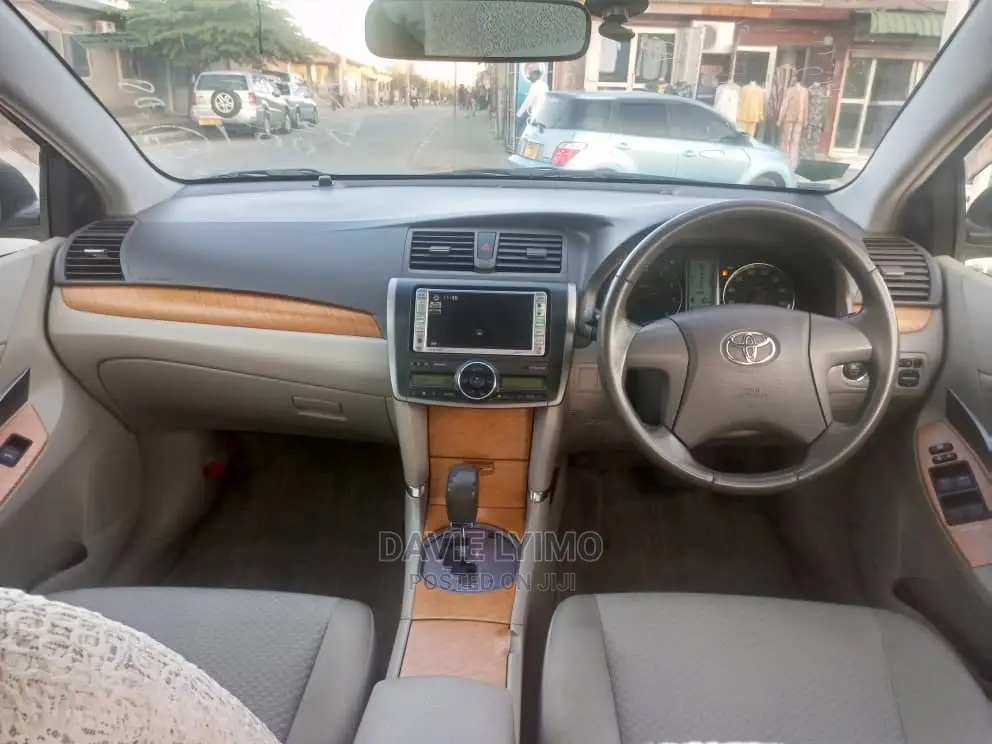 Toyota Corona Premio 2001 Red