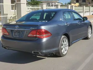 Toyota Crown 2009 Gray