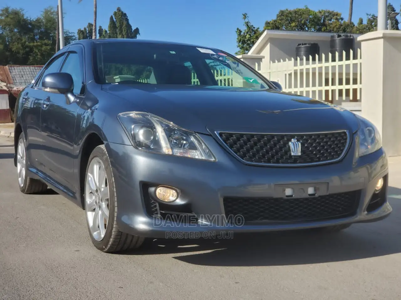 Toyota Crown 2009 Gray