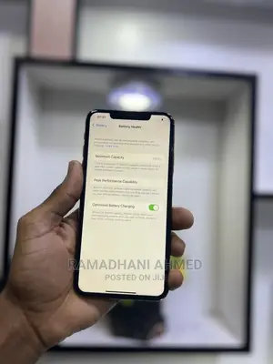 Apple iPhone 11 Pro Max 64 GB Gold