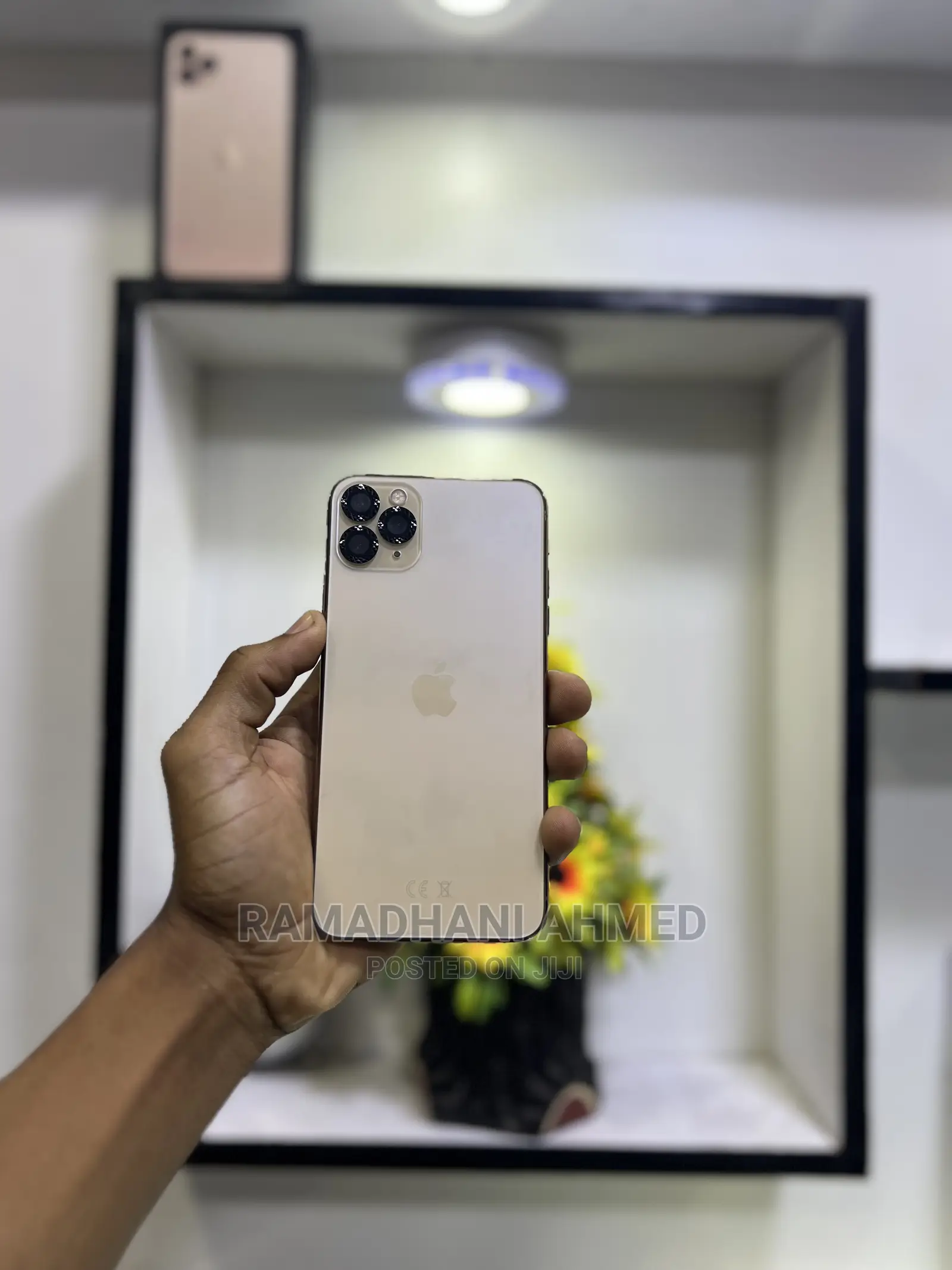 Apple iPhone 11 Pro Max 64 GB Gold