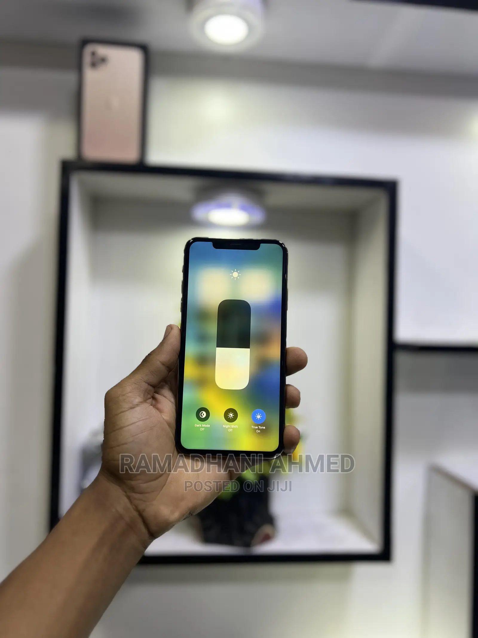 Apple iPhone 11 Pro Max 64 GB Gold
