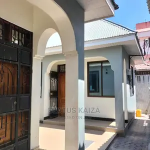 1bdrm Villa in Kinondoni Makumbusho for rent