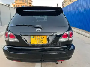 Toyota Harrier 2001 Black