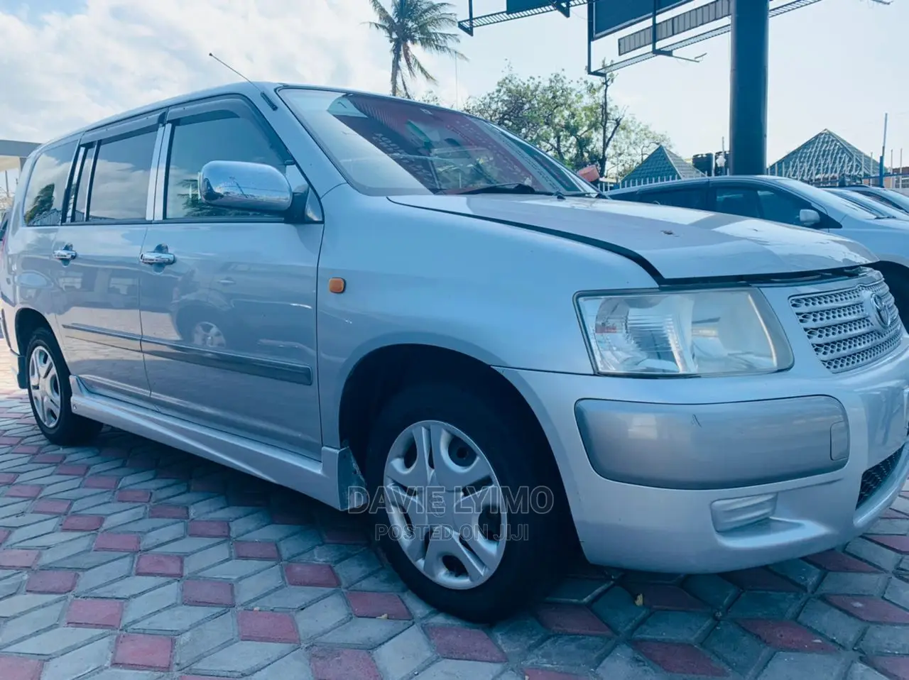 Toyota Succeed 2004 Silver