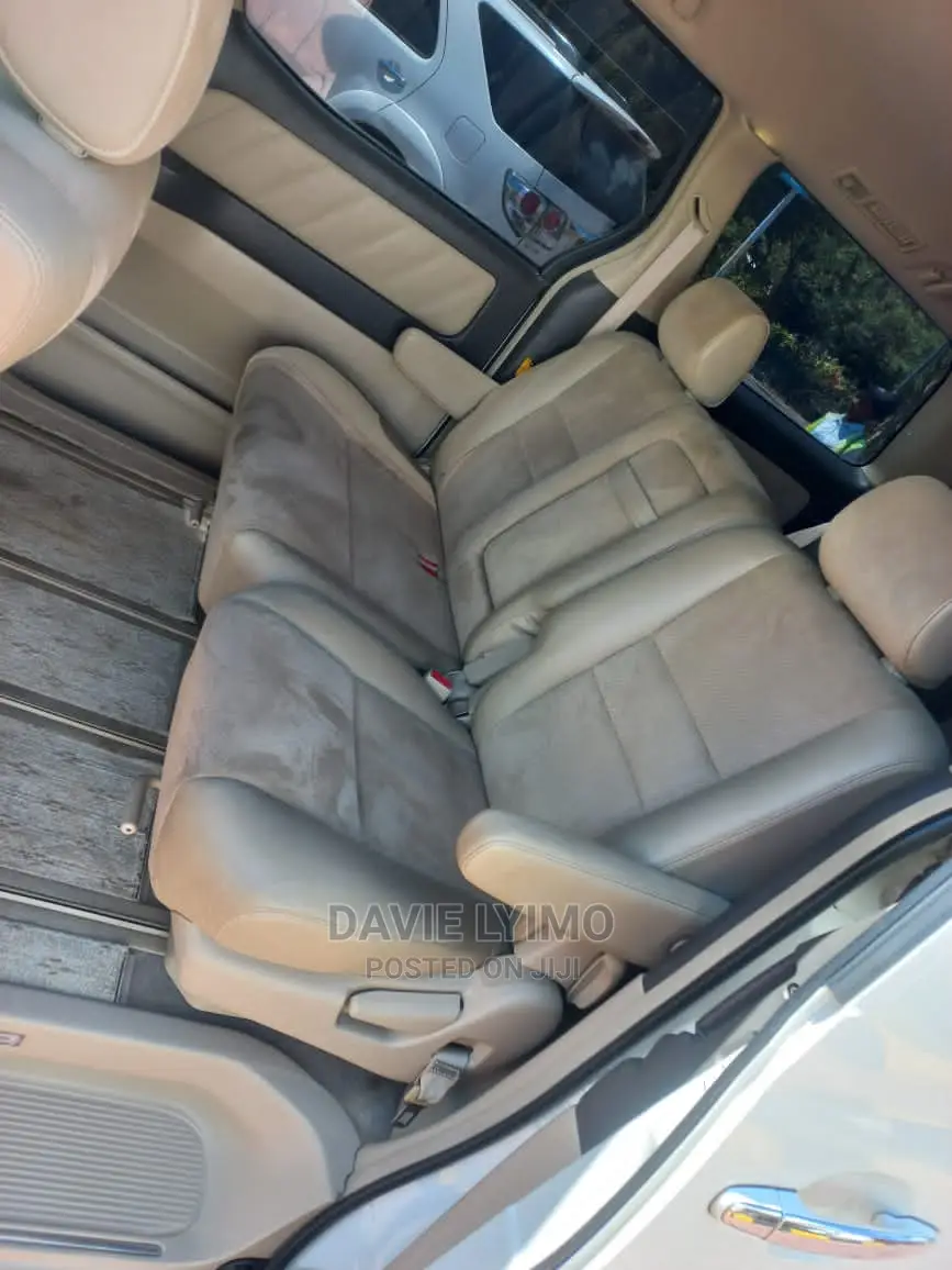 Toyota Alphard 2006 Pearl