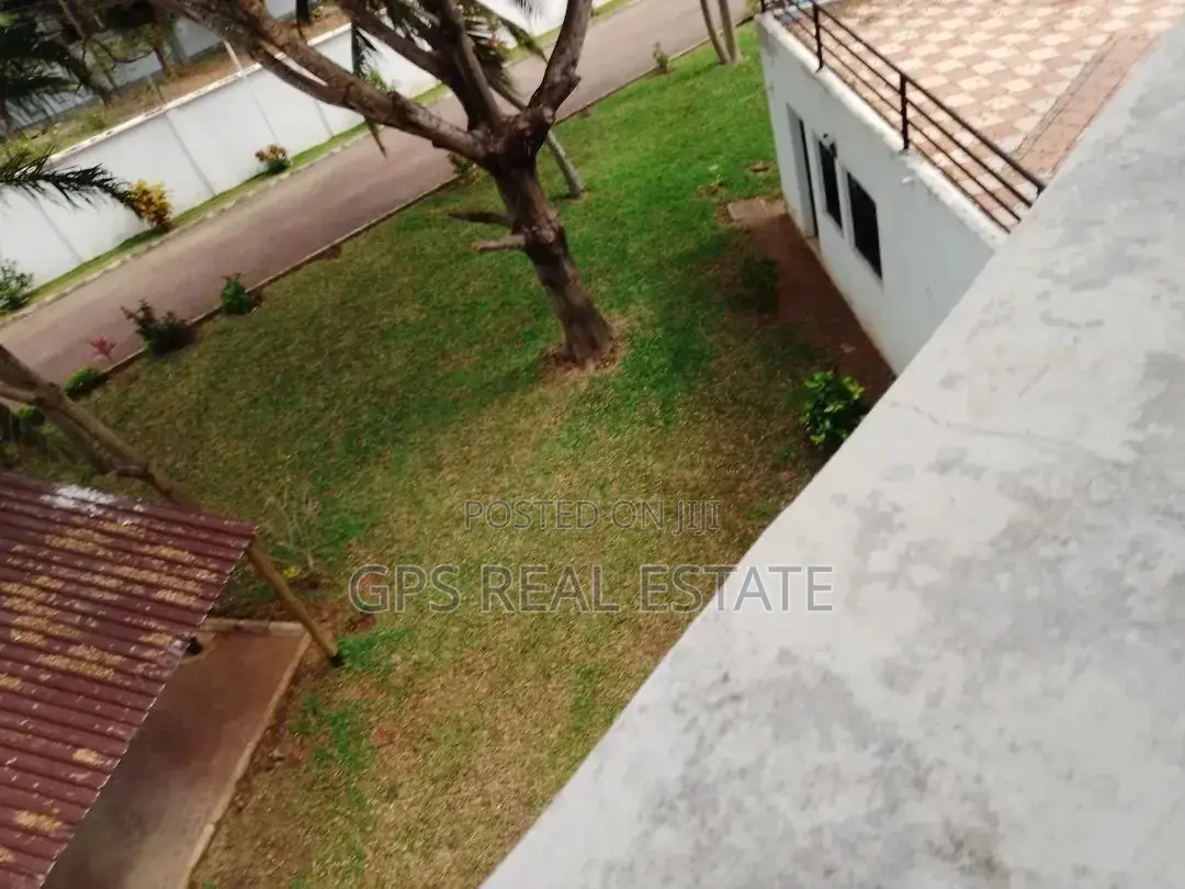Furnished 4bdrm Apartment in Kawe Beach, Kinondoni for Sale