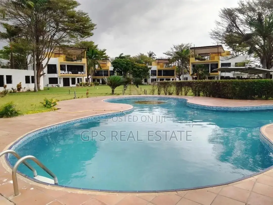 Furnished 4bdrm Apartment in Kawe Beach, Kinondoni for Sale