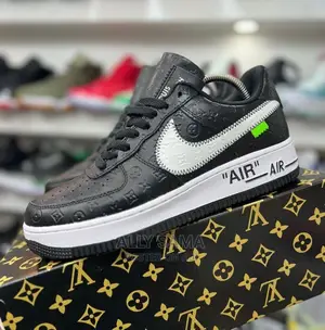 Nike LV Black White