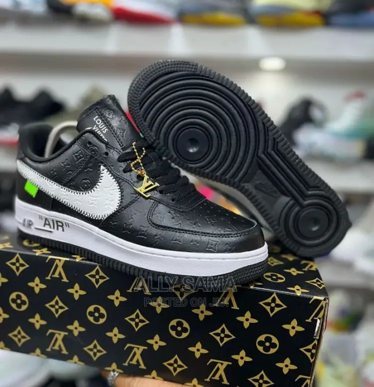 Nike LV Black White