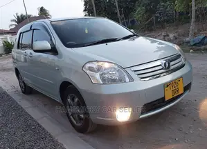 Toyota Raum 2008 Blue