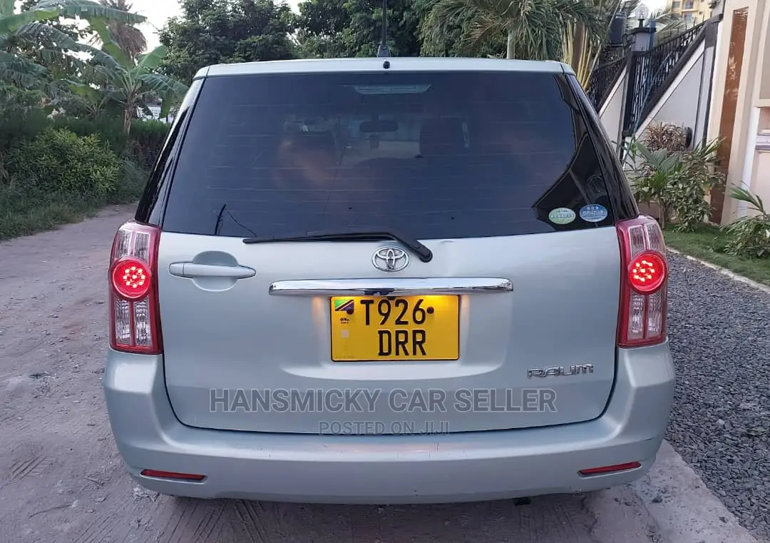 Toyota Raum 2008 Blue