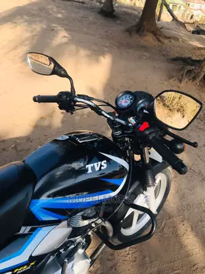 TVS HLX 125 2021 Black