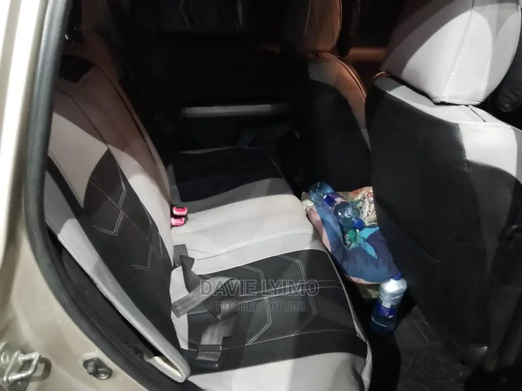 Toyota IST 2004 Silver