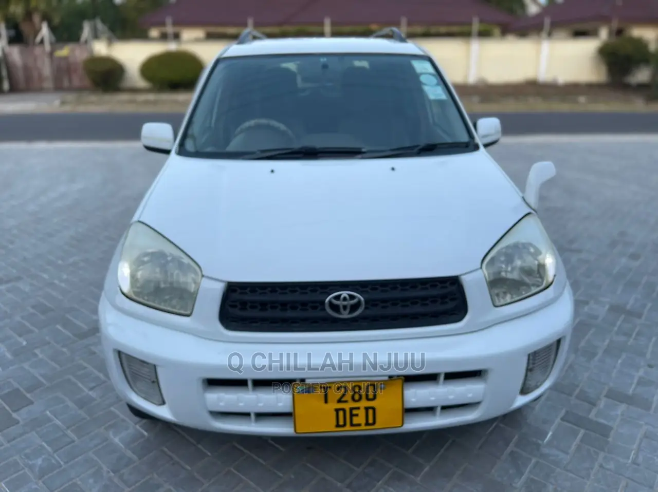 Toyota RAV4 Automatic 2003 White