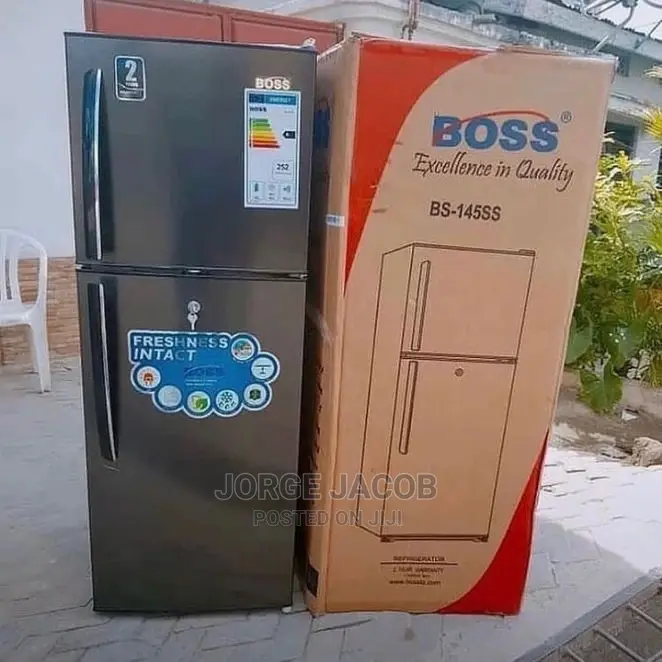 Boss Refrigerator 145L