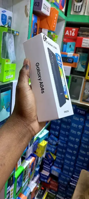 New Samsung Galaxy A04s 64 GB Black