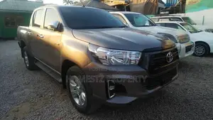 Toyota Hilux 2018 Gray