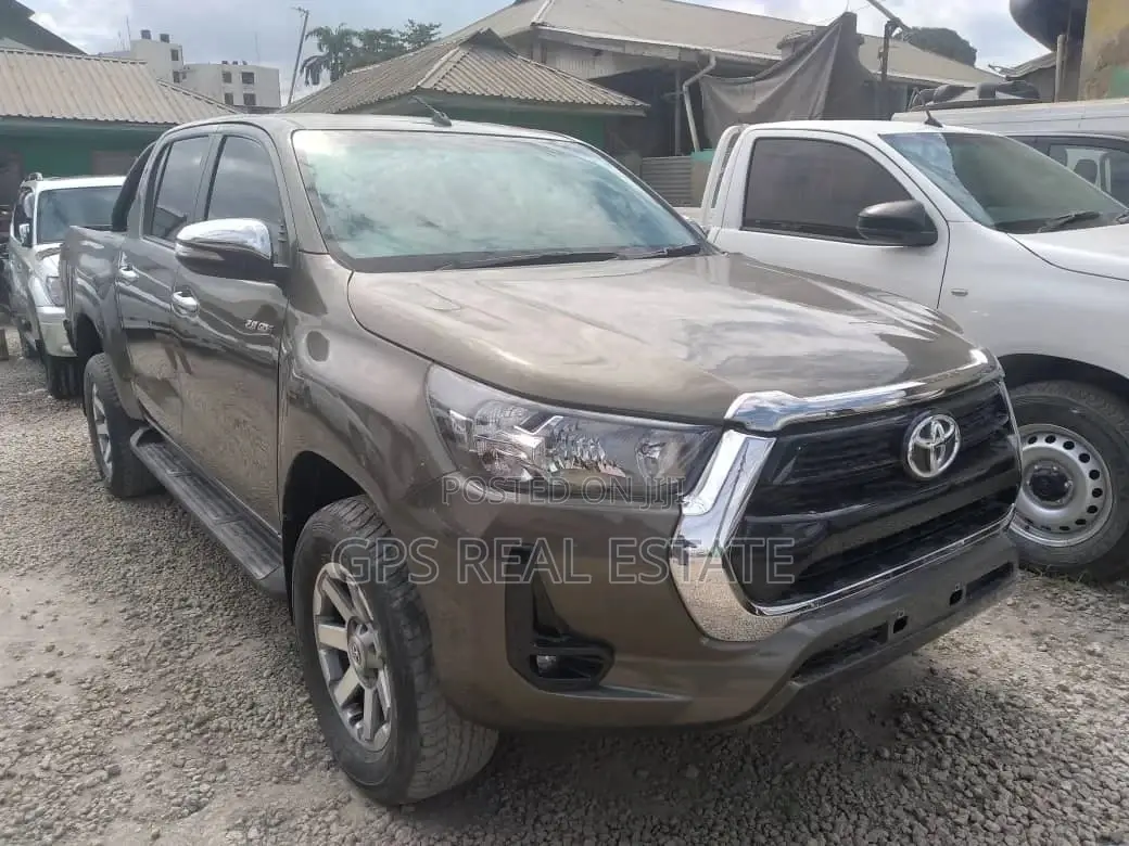 Toyota Hilux 2018 Gray