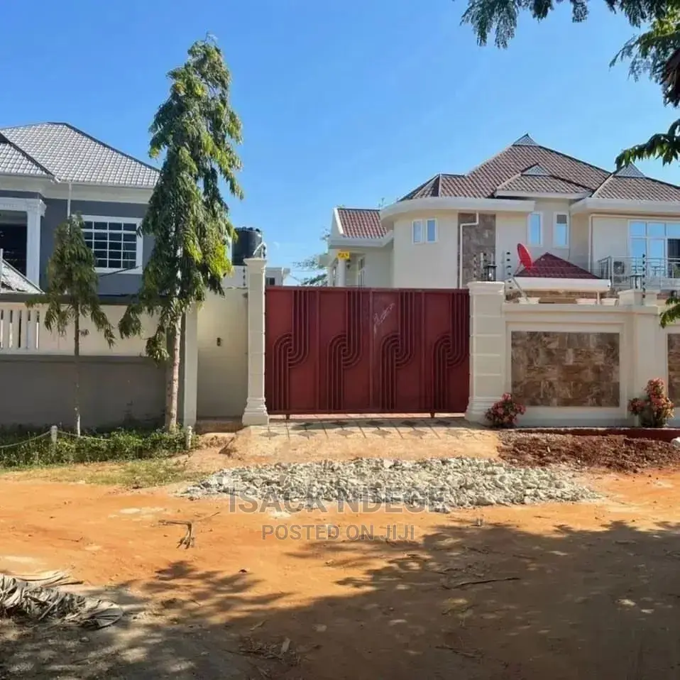 Plot for Sale SQM 808