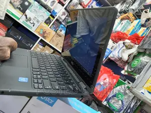 Laptop Dell Latitude 3189 4GB Intel SSD 128GB