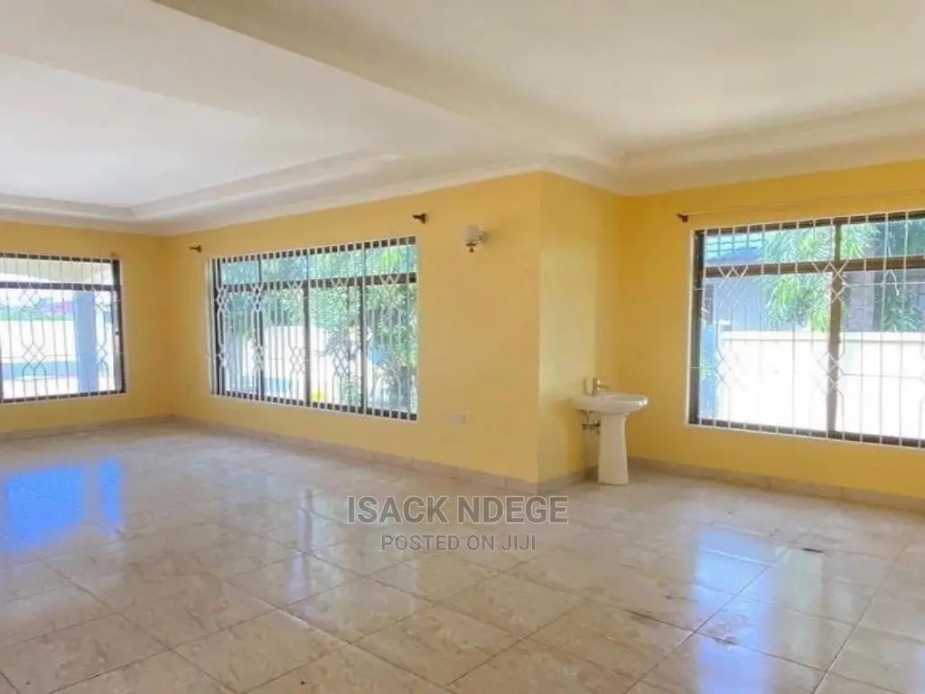 3bdrm House in Mbweni, Kinondoni for Sale
