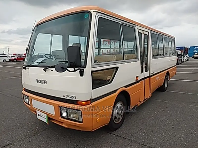 Mitsubishi Fuso Rosa 1993 Orange
