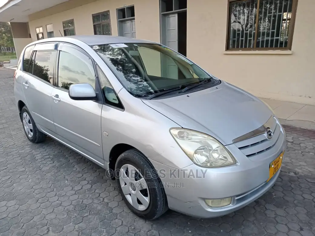 Toyota Corolla Spacio 2005 Silver