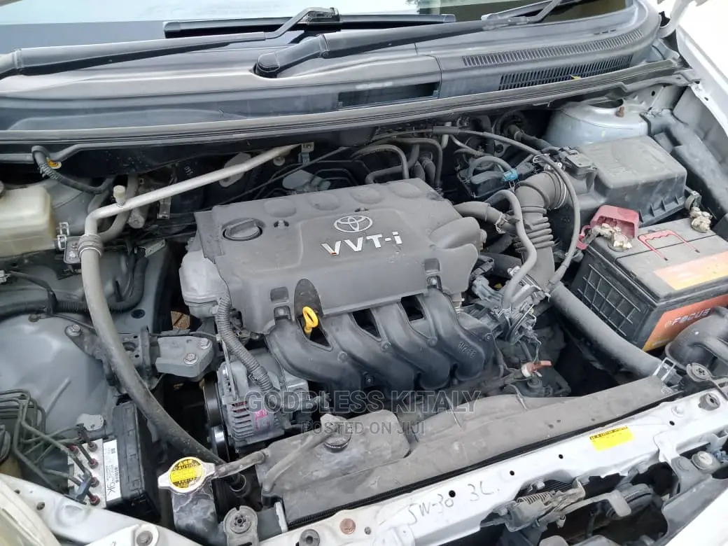 Toyota Corolla Spacio 2005 Silver