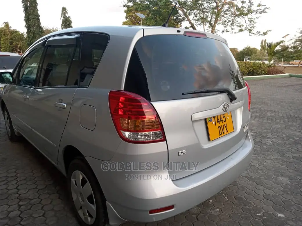 Toyota Corolla Spacio 2005 Silver