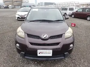 Toyota IST 2007 Purple