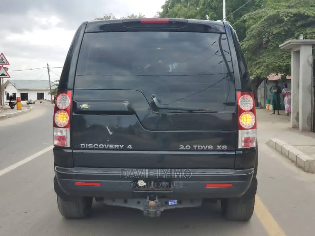 Land Rover Discovery 2010 Gray