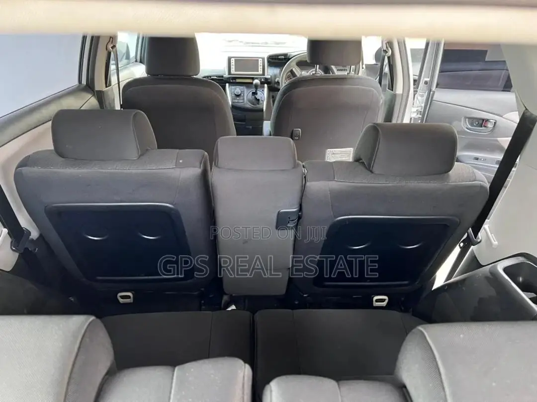 Toyota Wish 2009 Silver