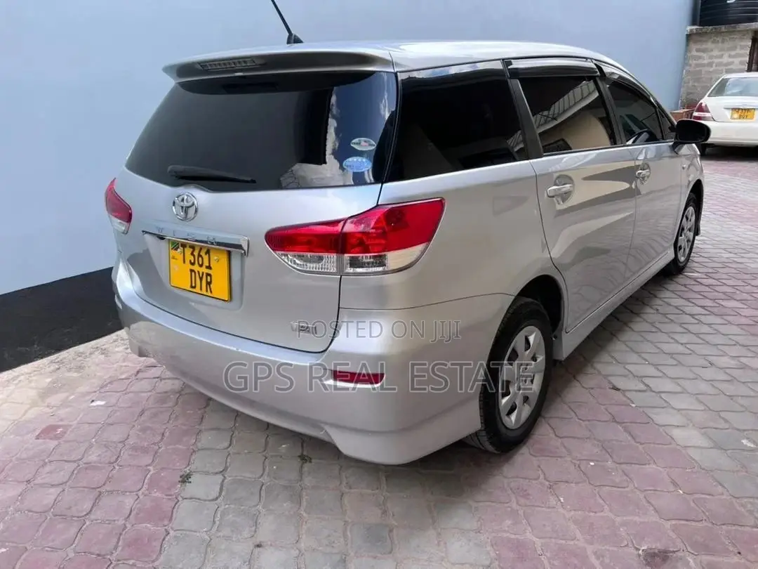 Toyota Wish 2009 Silver