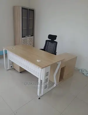 Meza Ya Office