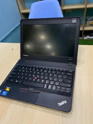 Laptop Lenovo ThinkPad X131e 4GB Intel Core 2 Duo HDD 320GB