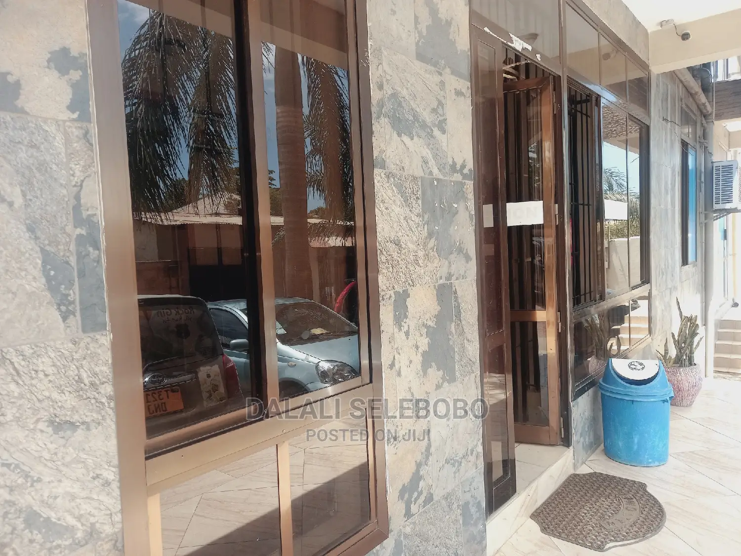 Privatte Office at Survey Mliman City Mall